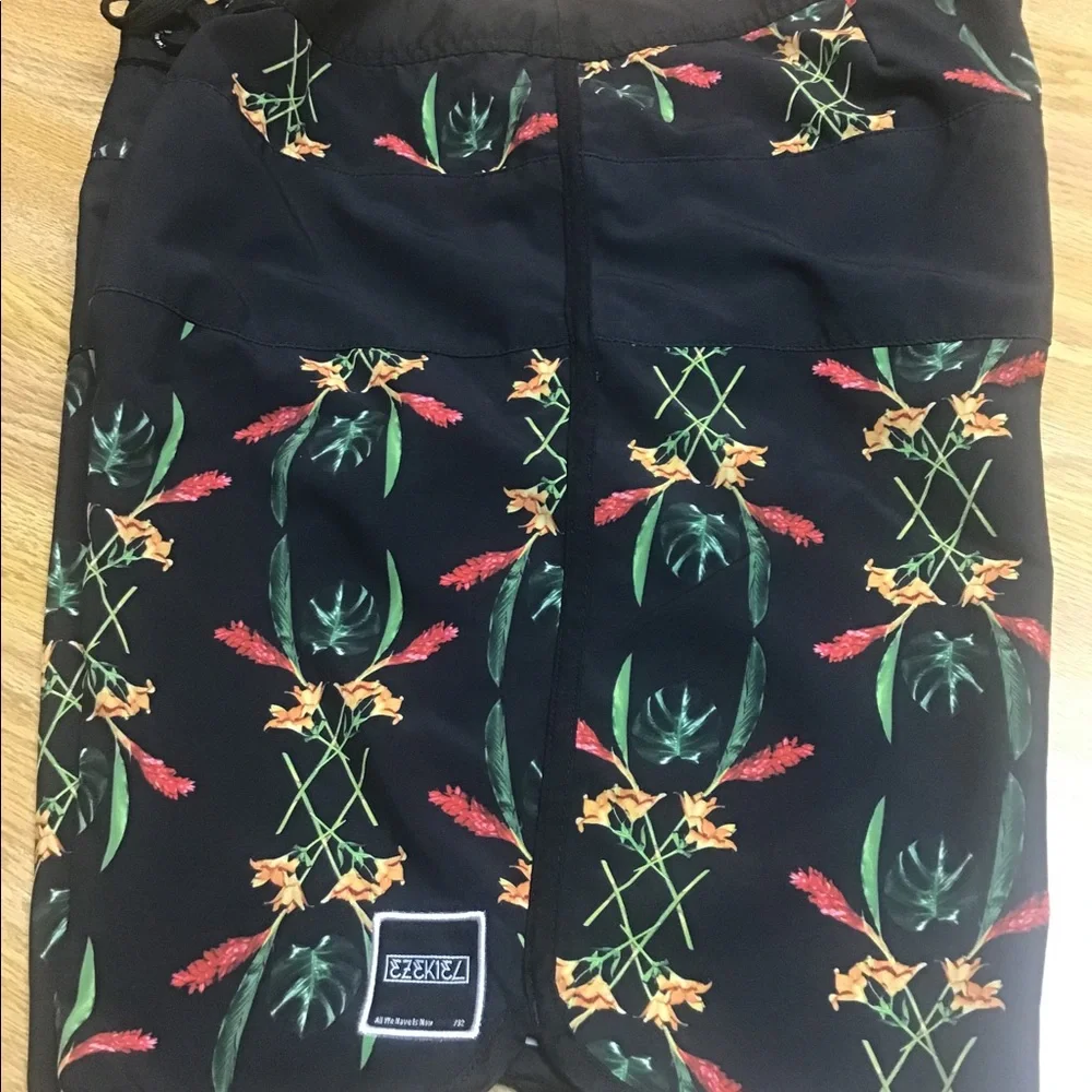 Ezekiel board shirt